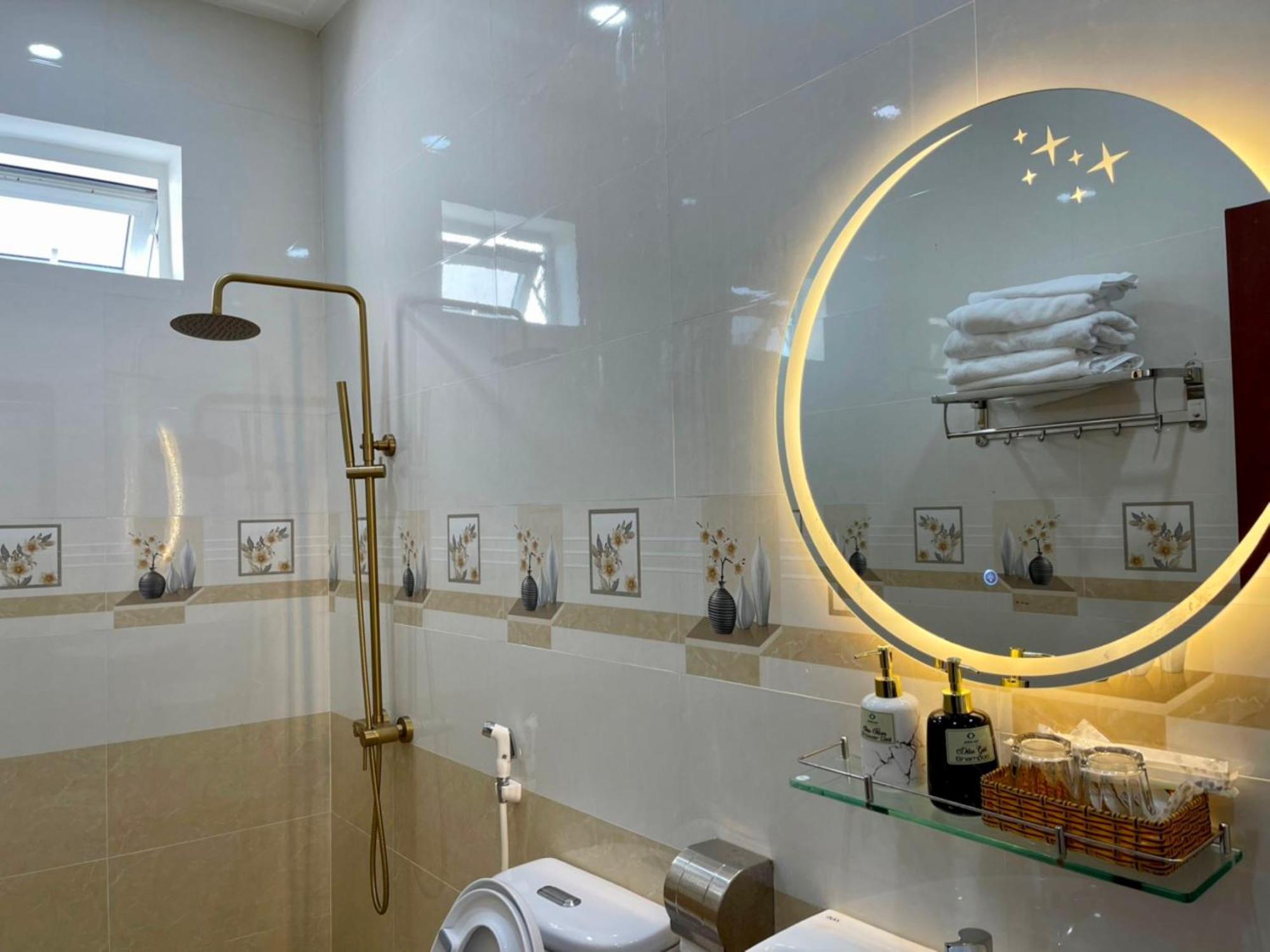 Queen Sea Hotel Phan Thiết Buitenkant foto